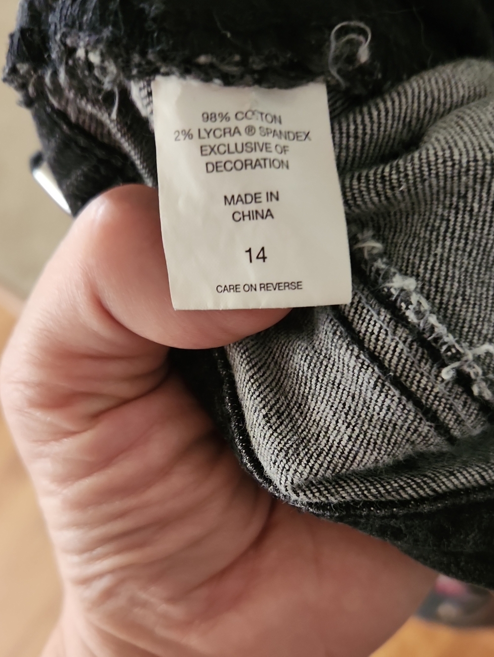 Soho Boyfriend New York & Company Black and Charcoal Stretch Jeans Sz 14 - Picture 7 of 14